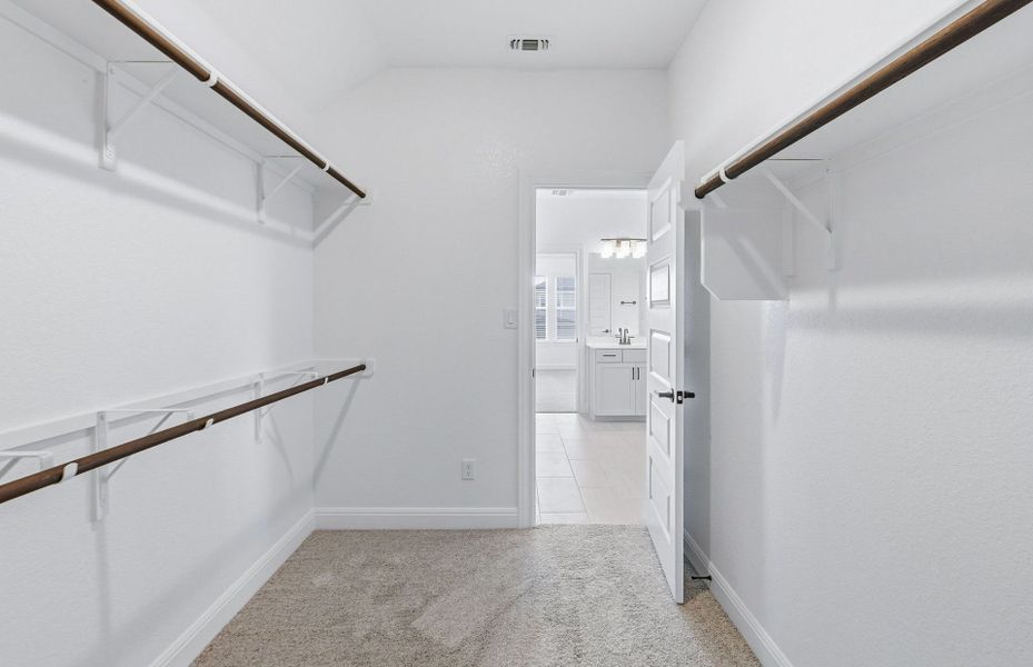 Spacious, unfurnished interior of a new home in Santa Rita Ranch, Liberty Hill (Image 51). Spacious, unfurnished interior of a new home in Santa Rita Ranch, Liberty Hill (Image 51).