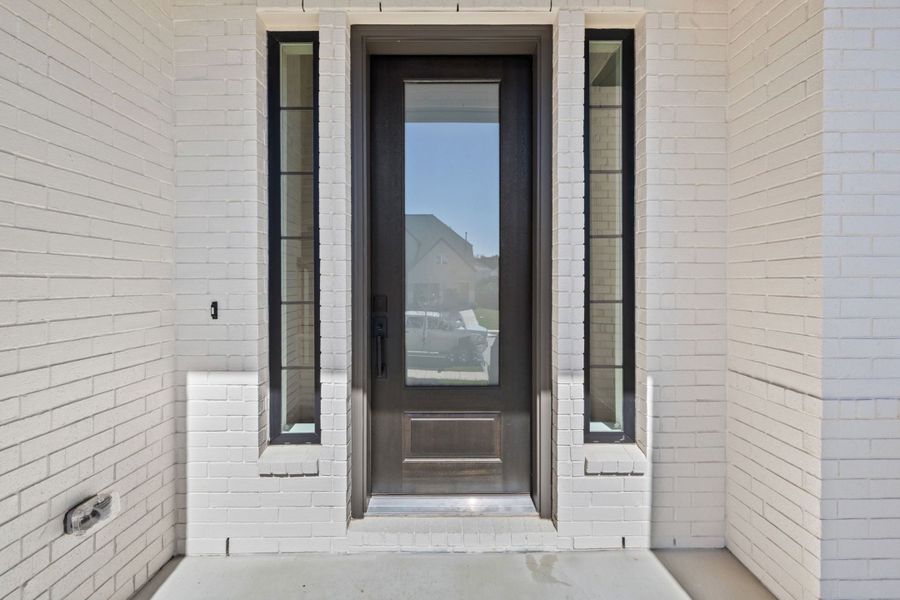 Representative exterior details of a home built from the Ashlyn by Ashton Woods in Provence, Austin (Image 3).