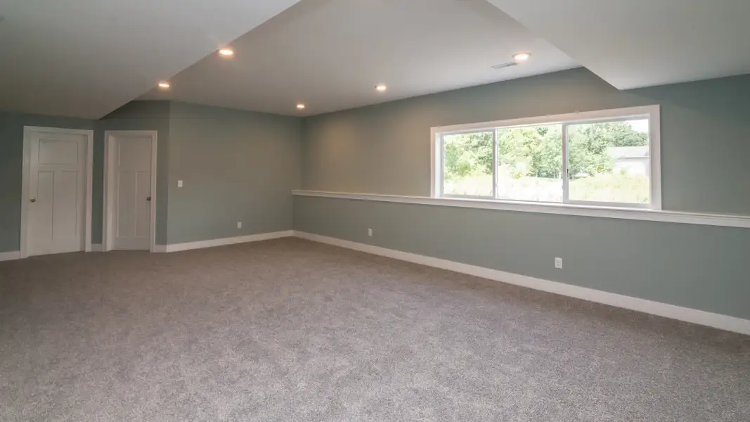 Representative unfurnished interior of a home built from the The Hartland by Norfolk Homes in Offsite Builds Southern Michigan, Ann Arbor (Image 62).