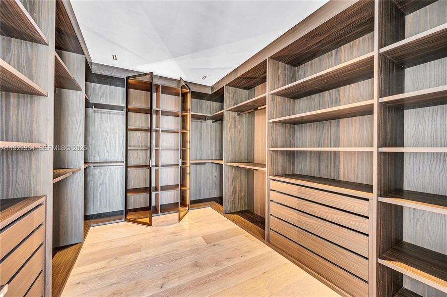 Furnished interior view inside a new home in , Miami Beach (Image 12).