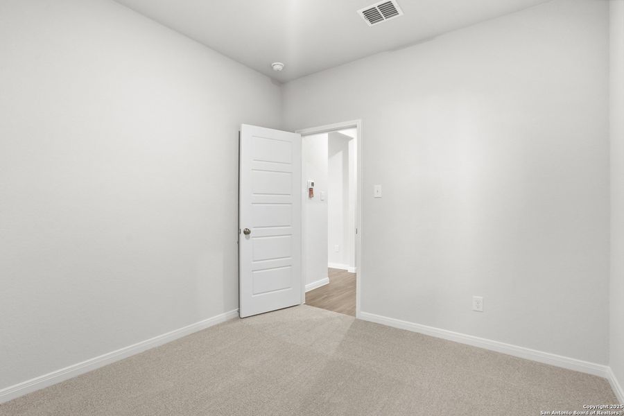 Spacious, unfurnished interior of a new home in Katzer Ranch, Converse (Image 13).