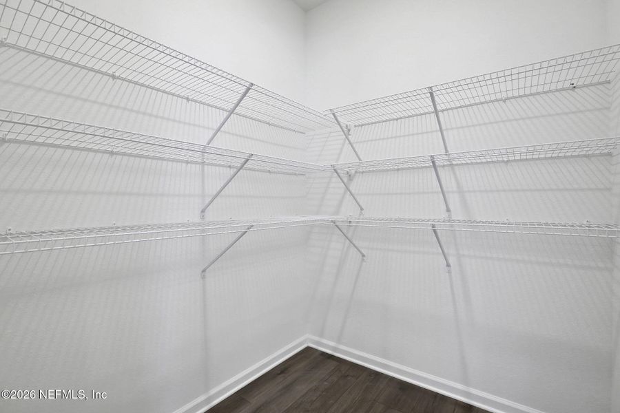 Spacious, unfurnished interior of a new home in Amberly, Green Cove Springs (Image 19).