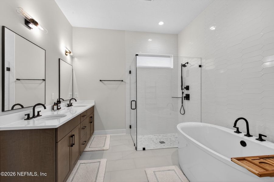 Furnished interior view inside a new home in , St. Johns (Image 53).