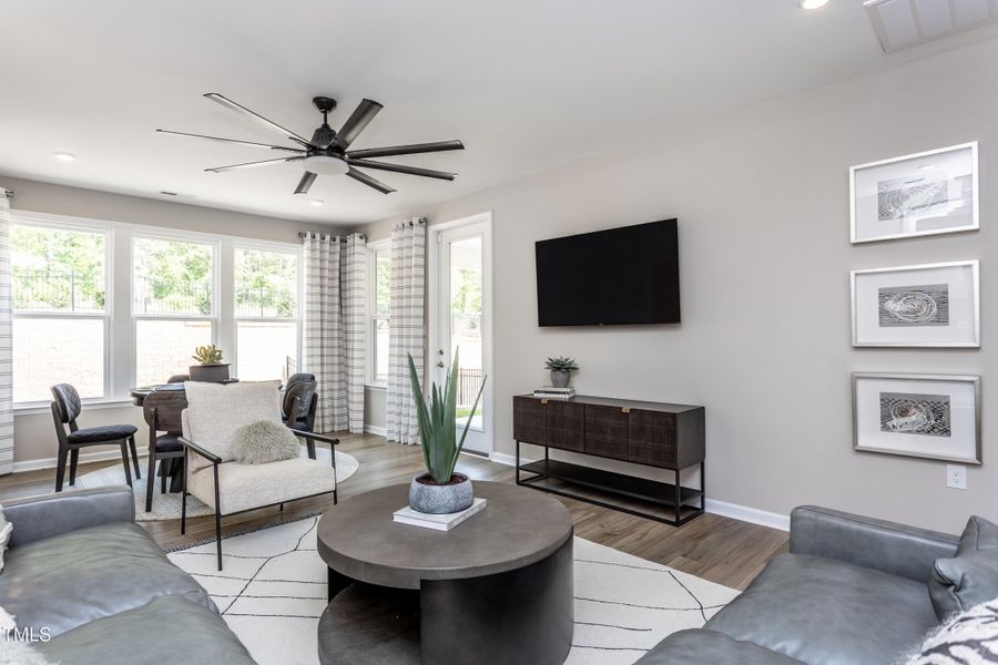 Contour012 Contour012