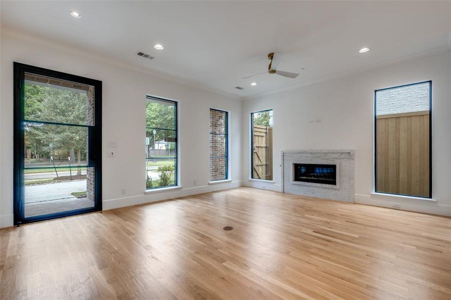 Living Area Living Area