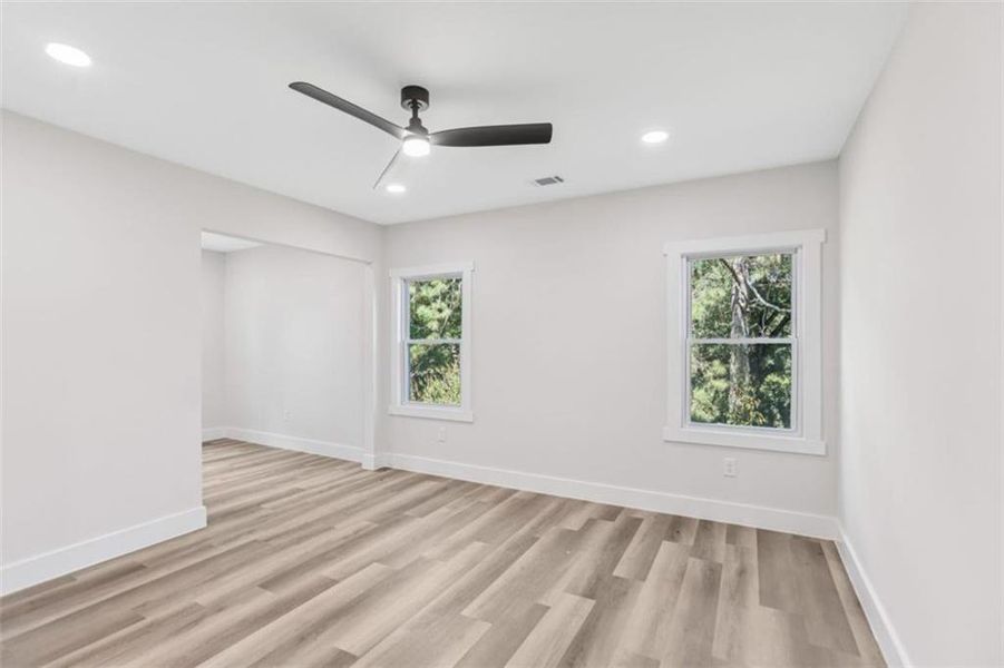 Spacious, unfurnished interior of a new home in , Atlanta (Image 23).