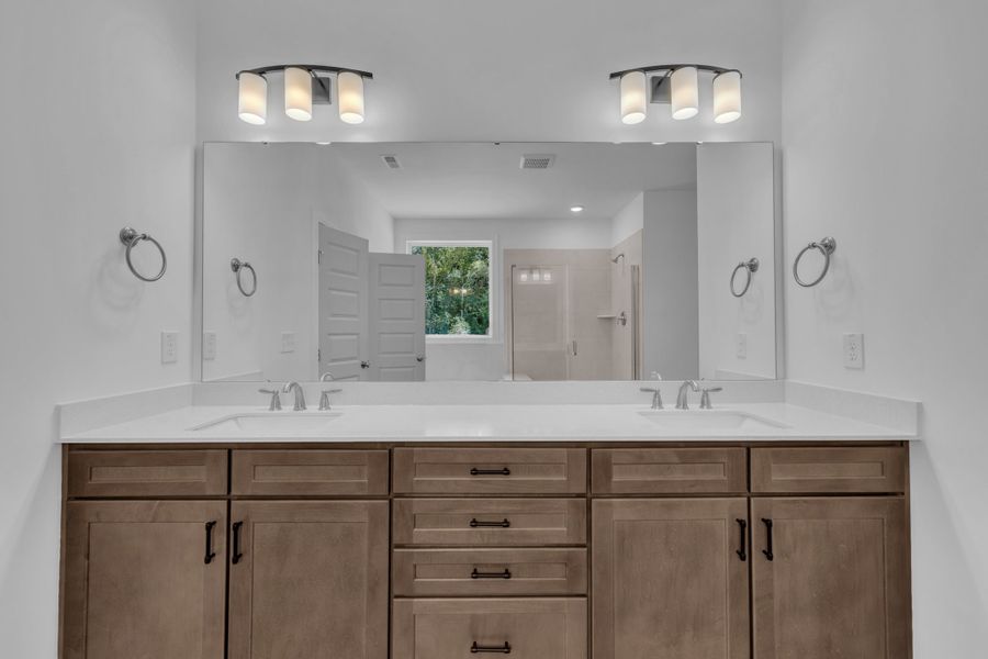 Representative furnished interior of a home built from the The Hampton by RobuckHomes in Kennebec Crossing, Angier (Image 78). Representative furnished interior of a home built from the The Hampton by RobuckHomes in Kennebec Crossing, Angier (Image 78).