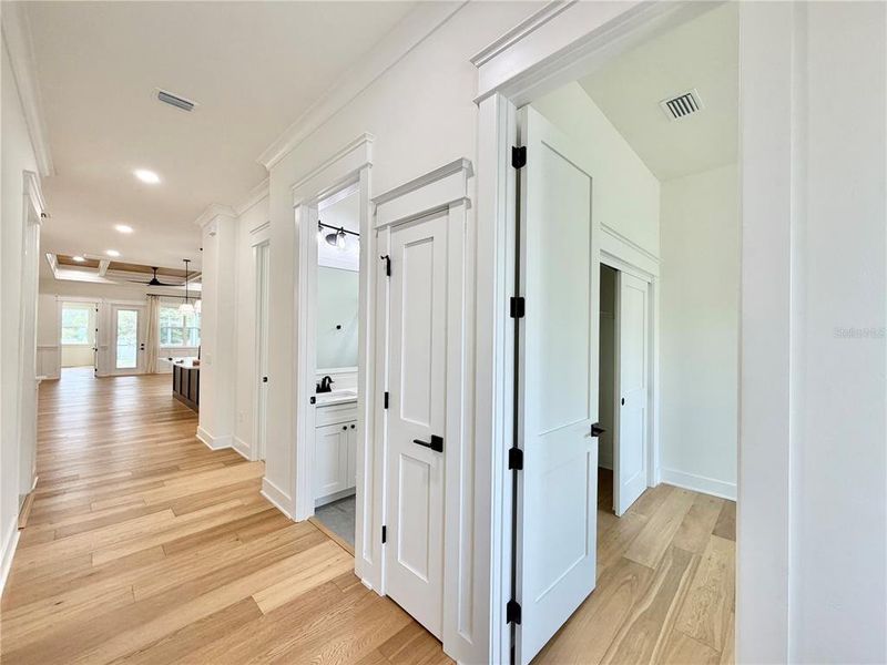 Spacious, unfurnished interior of a new home in , Gainesville (Image 41).