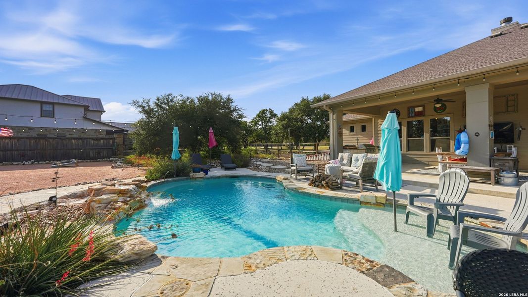 Community amenities in , Spring Branch (Image 30).