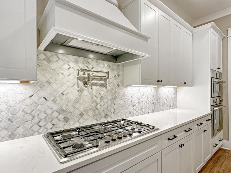 Image 10 of a home in .