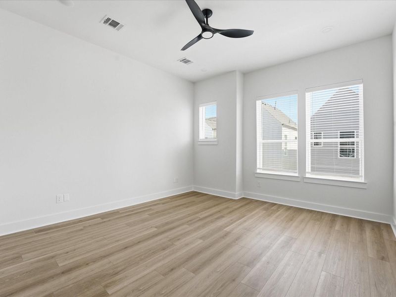 Spacious, unfurnished interior of a new home in , Houston (Image 25). Spacious, unfurnished interior of a new home in , Houston (Image 25).
