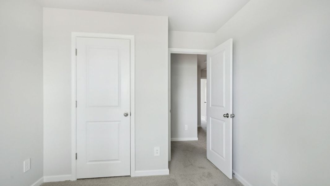 Spacious, unfurnished interior of a new home in River Landing Townhomes, Murfreesboro (Image 21).
