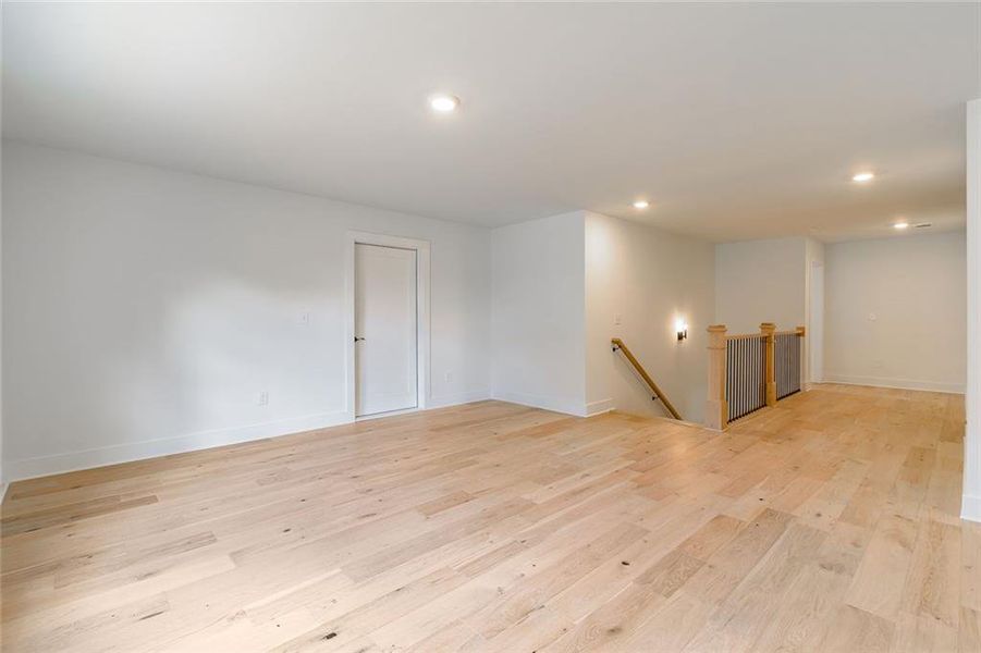 Spacious, unfurnished interior of a new home in , Gainesville (Image 35).