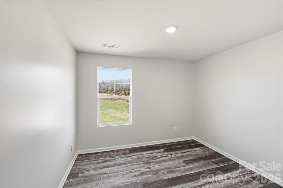 Spacious, unfurnished interior of a new home in , Lincolnton (Image 24).
