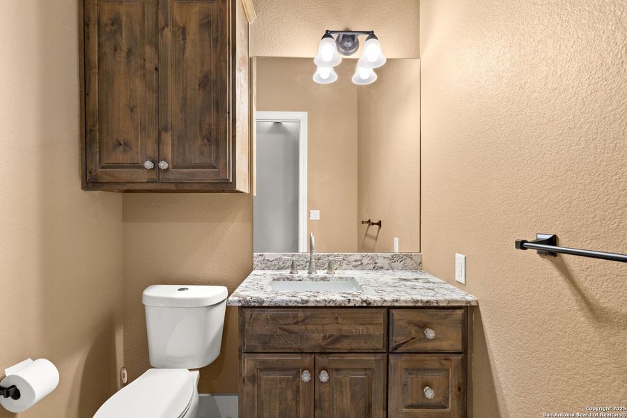 Furnished interior view inside a new home in , Canyon Lake (Image 7).