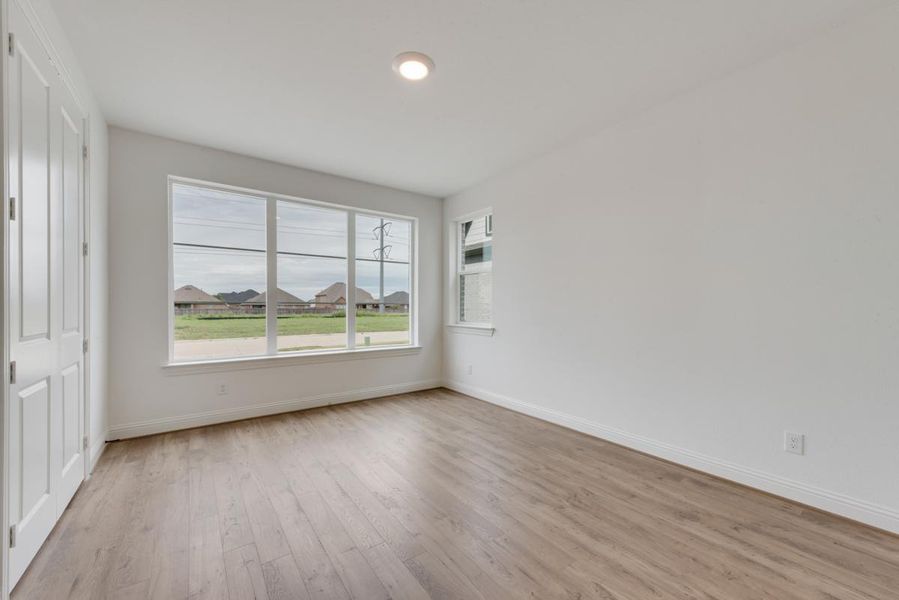 Spacious, unfurnished interior of a new home in Cedar Ridge Estates, Grand Prairie (Image 27). Spacious, unfurnished interior of a new home in Cedar Ridge Estates, Grand Prairie (Image 27).