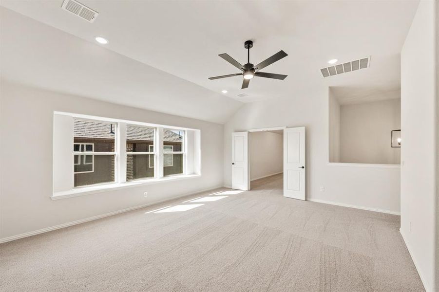 Spacious, unfurnished interior of a new home in Sunset Ridge, Alvarado (Image 19). Spacious, unfurnished interior of a new home in Sunset Ridge, Alvarado (Image 19).