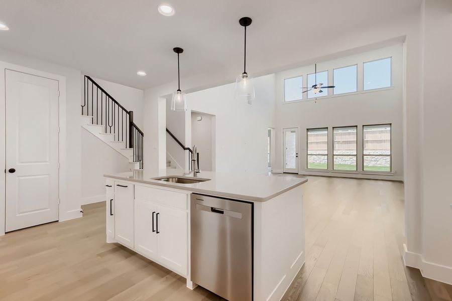 4315 Blackberry - Kitchen 4315 Blackberry - Kitchen