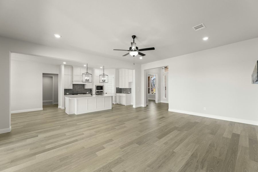 Spacious, unfurnished interior of a new home in Heritage, McLendon-Chisholm (Image 27). Spacious, unfurnished interior of a new home in Heritage, McLendon-Chisholm (Image 27).