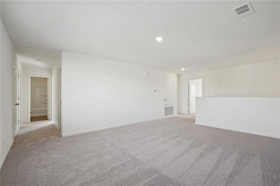 Spacious, unfurnished interior of a new home in Kendall Grove, McDonough (Image 12).