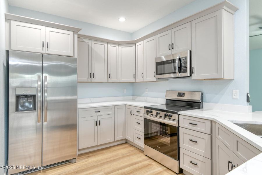 Furnished interior view inside a new home in , Palatka (Image 8).