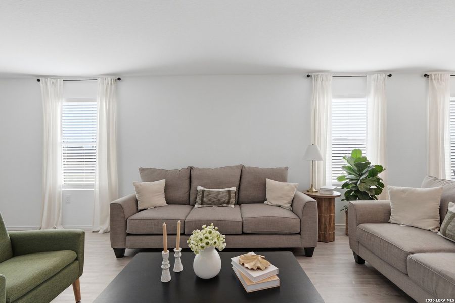 Furnished interior view inside a new home in Mission del Lago, San Antonio (Image 8). Furnished interior view inside a new home in Mission del Lago, San Antonio (Image 8).
