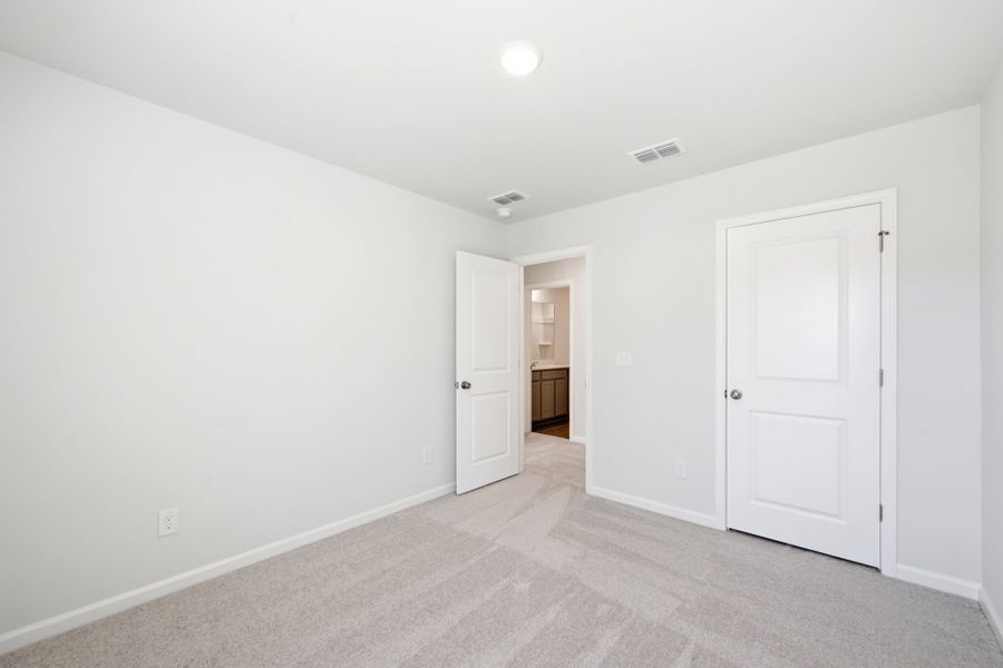 Spacious, unfurnished interior of a new home in Grand Arbor, Blythewood (Image 29).