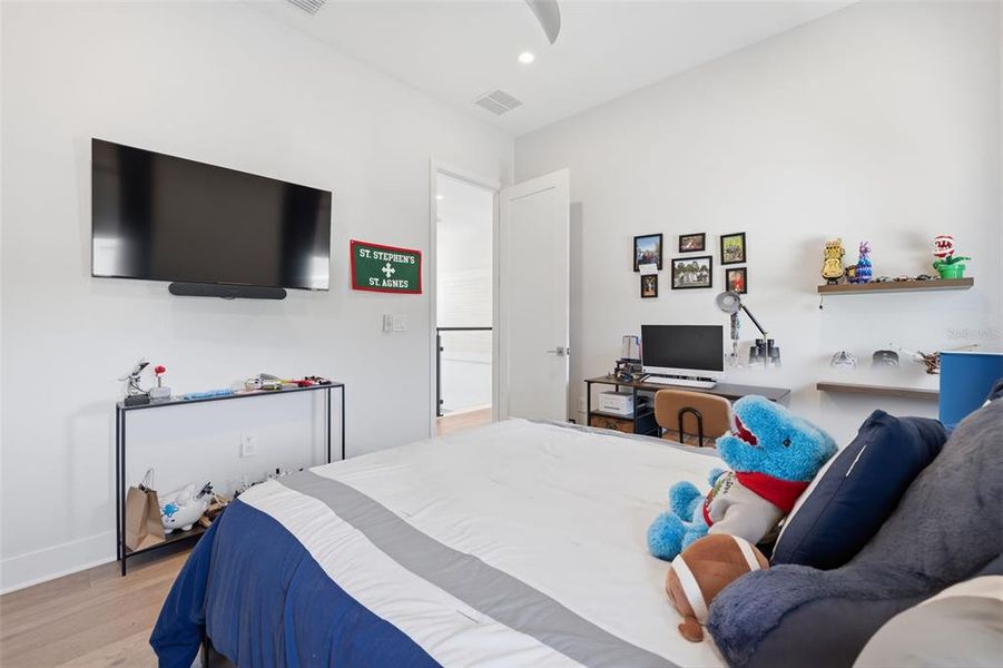 Furnished interior view inside a new home in , Tampa (Image 35).