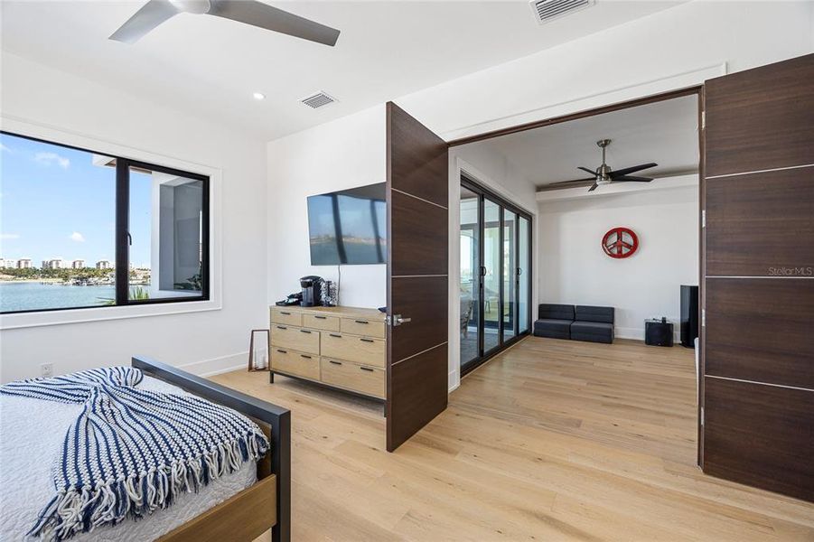 Furnished interior view inside a new home in , St. Petersburg (Image 44).