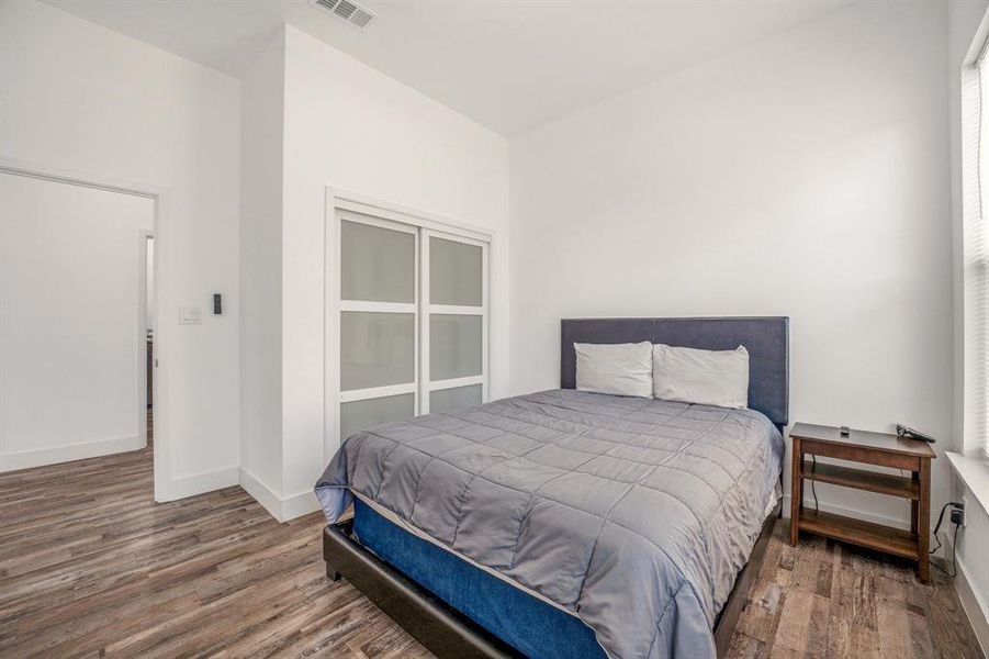 Furnished interior view inside a new home in , Granbury (Image 19).