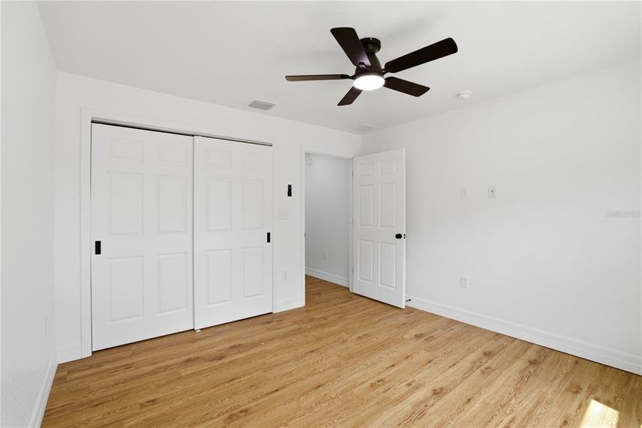 Spacious, unfurnished interior of a new home in , Ocklawaha (Image 14).