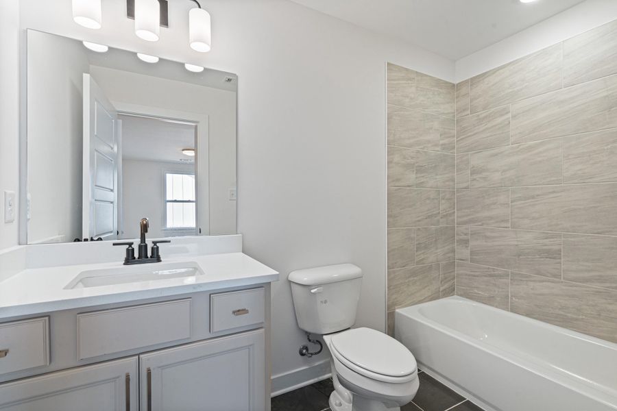 Furnished interior view inside a new home in Lockwood, Collierville (Image 16).