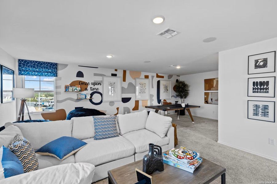Furnished interior view inside a new home in Hannah Heights, Seguin (Image 28).