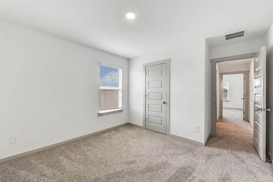 Spacious, unfurnished interior of a new home in , Missouri City (Image 23).