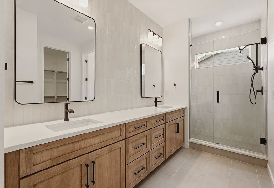 Homesite 9 Primary Bath - 15 of 18 Homesite 9 Primary Bath - 15 of 18