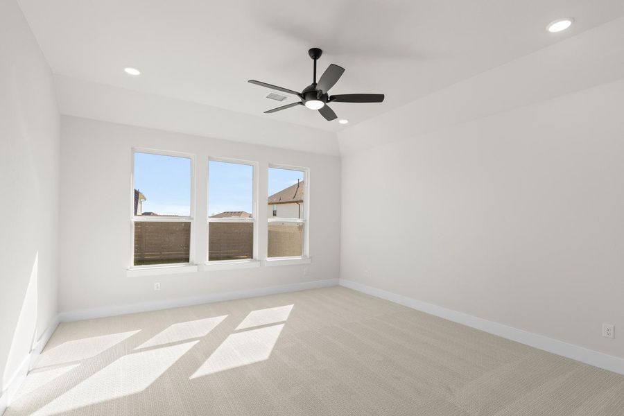 Spacious, unfurnished interior of a new home in Inspiration Collection 60 at Painted Tree, McKinney (Image 19). Spacious, unfurnished interior of a new home in Inspiration Collection 60 at Painted Tree, McKinney (Image 19).