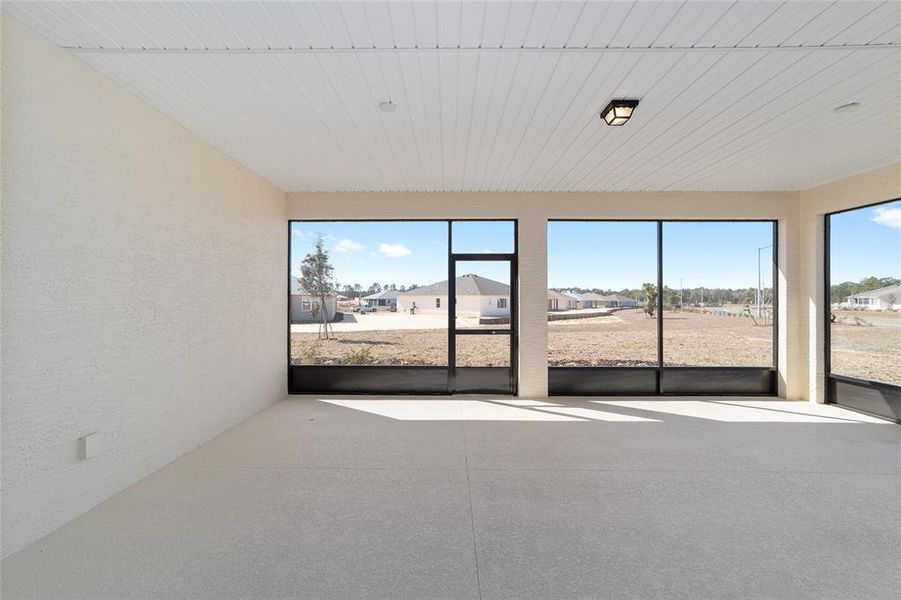 Exterior details and patio area of a home in , Ocala (Image 25).