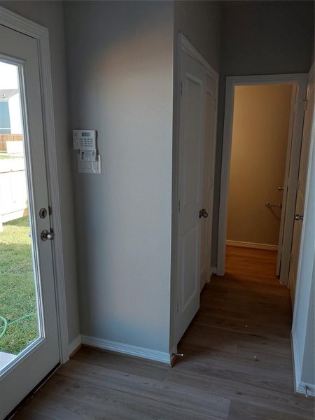 Spacious, unfurnished interior of a new home in , Houston (Image 9).