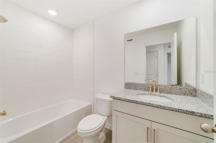 Furnished interior view inside a new home in Aulin Square, Oviedo (Image 4). Furnished interior view inside a new home in Aulin Square, Oviedo (Image 4).