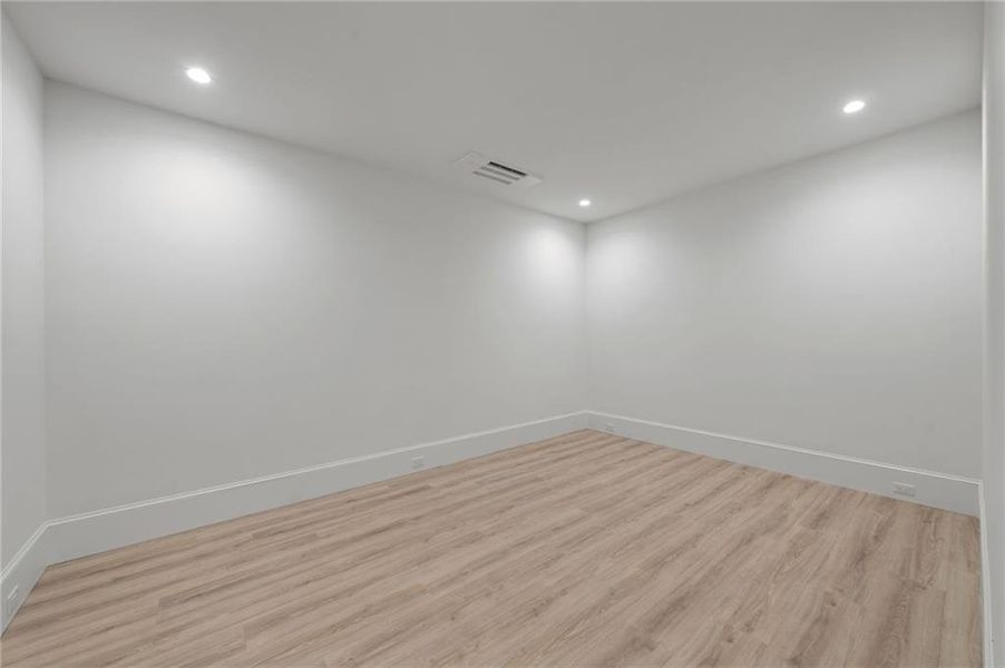 Spacious, unfurnished interior of a new home in , Atlanta (Image 58). Spacious, unfurnished interior of a new home in , Atlanta (Image 58).
