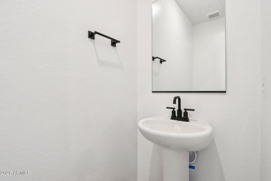 20-web-or-mls-W Bowker St-S2703-020