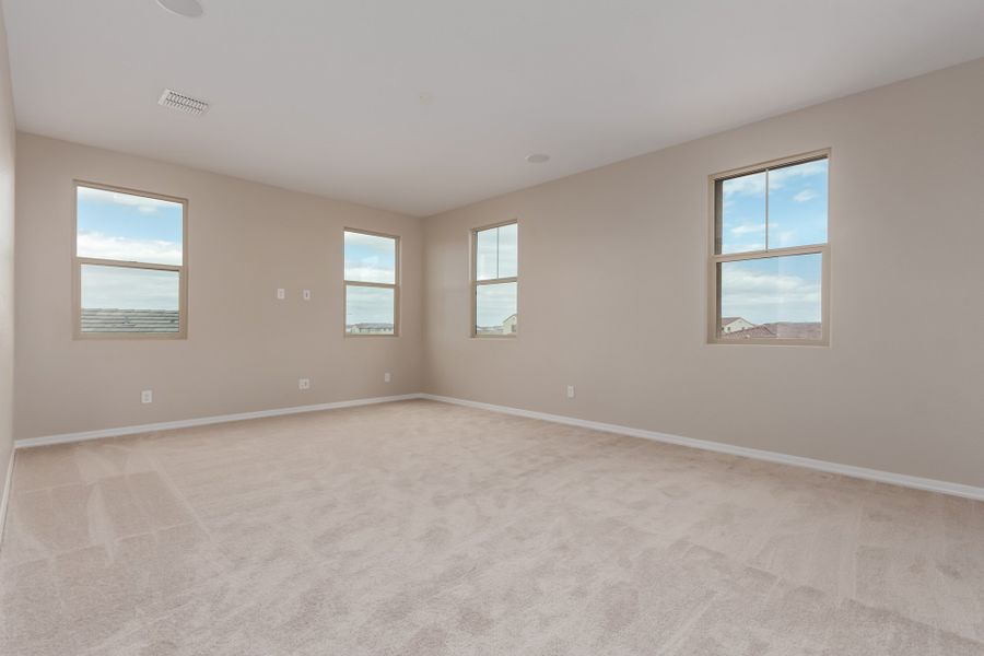 Representative unfurnished interior of a home built from the Turquoise by Taylor Morrison in Tierra Montana Encore Collection, Laveen (Image 64).
