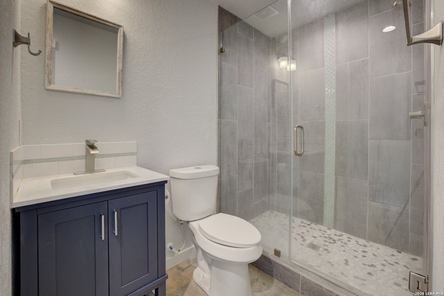 Furnished interior view inside a new home in , Canyon Lake (Image 6).