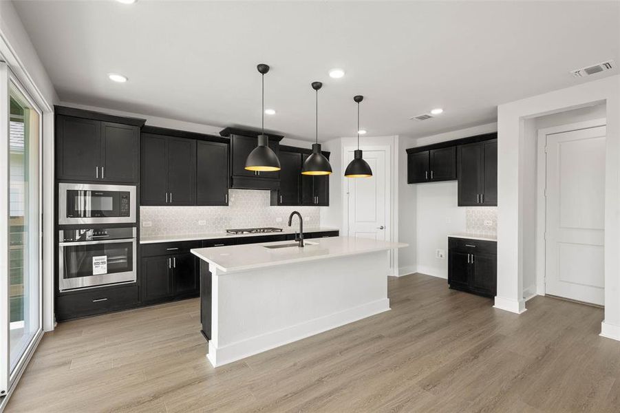 1624 Ginger- Kitchen-2 1624 Ginger- Kitchen-2