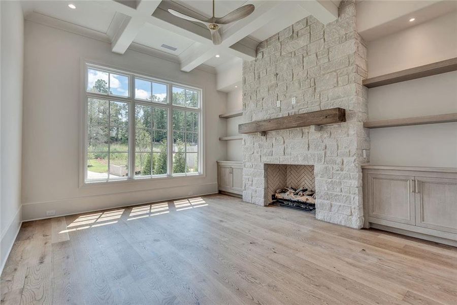 Spacious, unfurnished interior of a new home in , Alpharetta (Image 25).