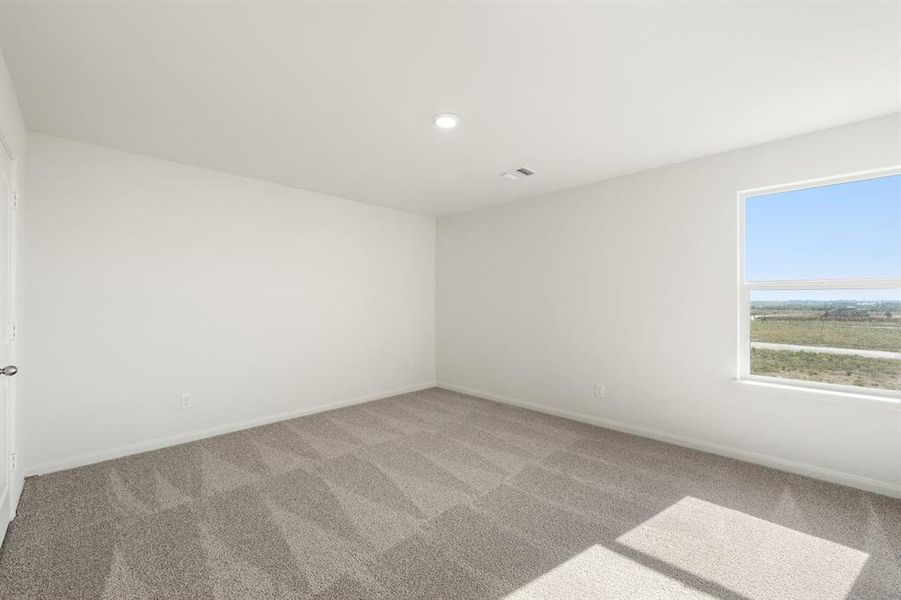 Spacious, unfurnished interior of a new home in Cresson Estates, Cresson (Image 10).