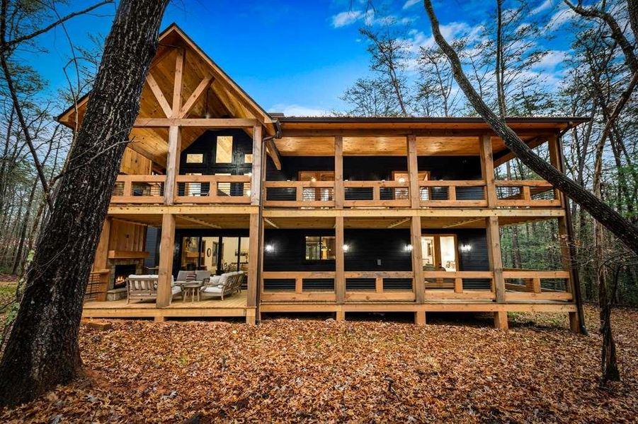 Image 93 of a home in .