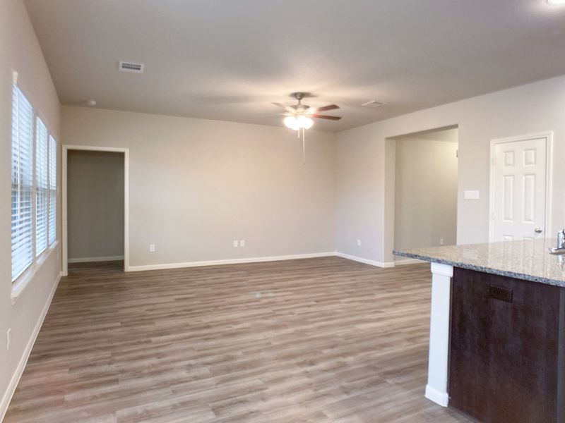 Representative unfurnished interior of a home built from the Floor Plan 1816 by Colina Homes in Grand Magnolia, Magnolia (Image 25). Representative unfurnished interior of a home built from the Floor Plan 1816 by Colina Homes in Grand Magnolia, Magnolia (Image 25).