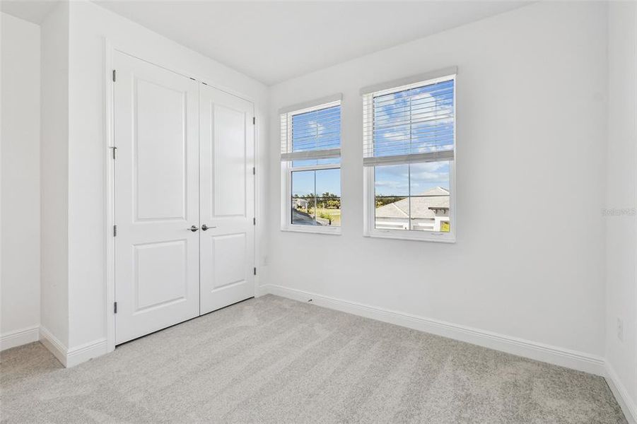 Spacious, unfurnished interior of a new home in Hawkstone, Sarasota (Image 33).