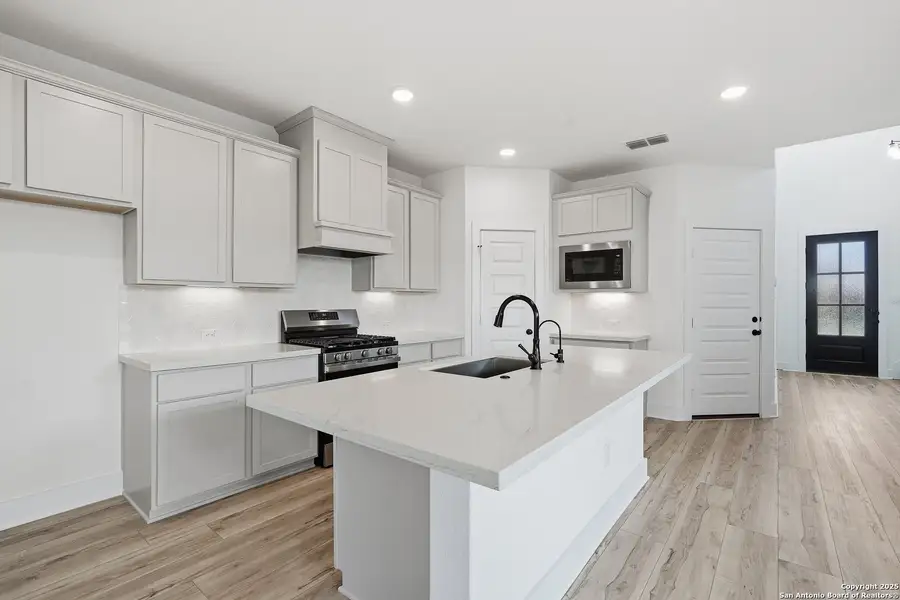 Furnished interior view inside a new home in Stillwater Ranch, San Antonio (Image 15). Furnished interior view inside a new home in Stillwater Ranch, San Antonio (Image 15).